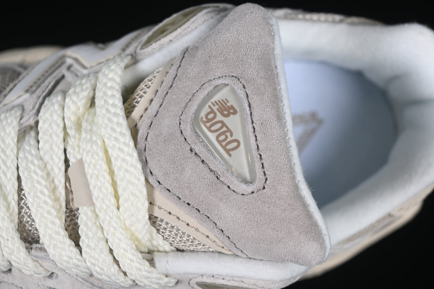 New Balance 9060 Oatmeal U9060JBC