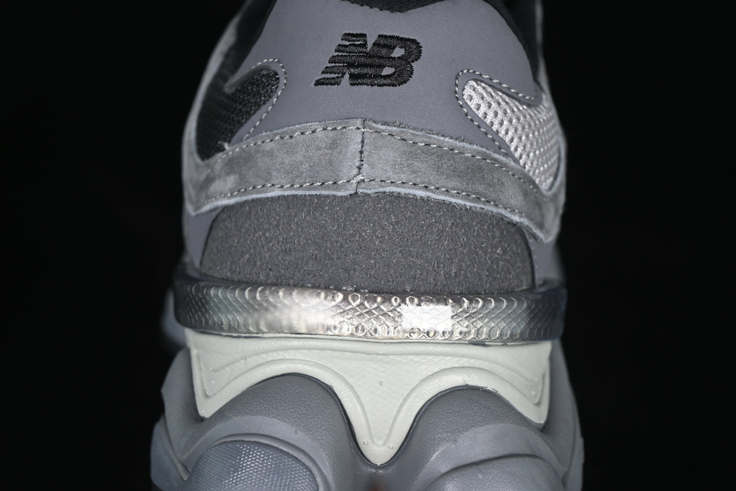 New Balance 9060 Black Castlerock U9060BLK