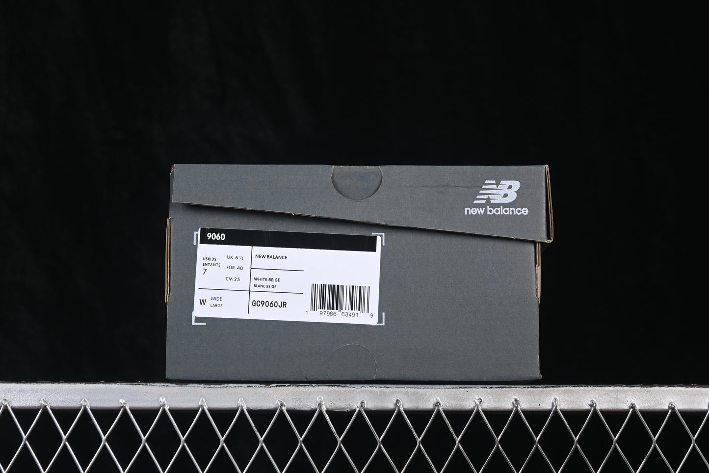 New Balance 9060 Black Red GC9060JR