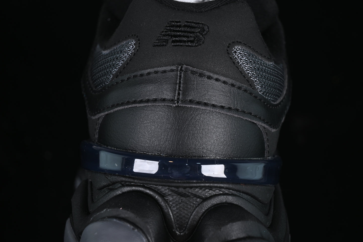 New Balance 9060 Triple Black Leather U9060NRI