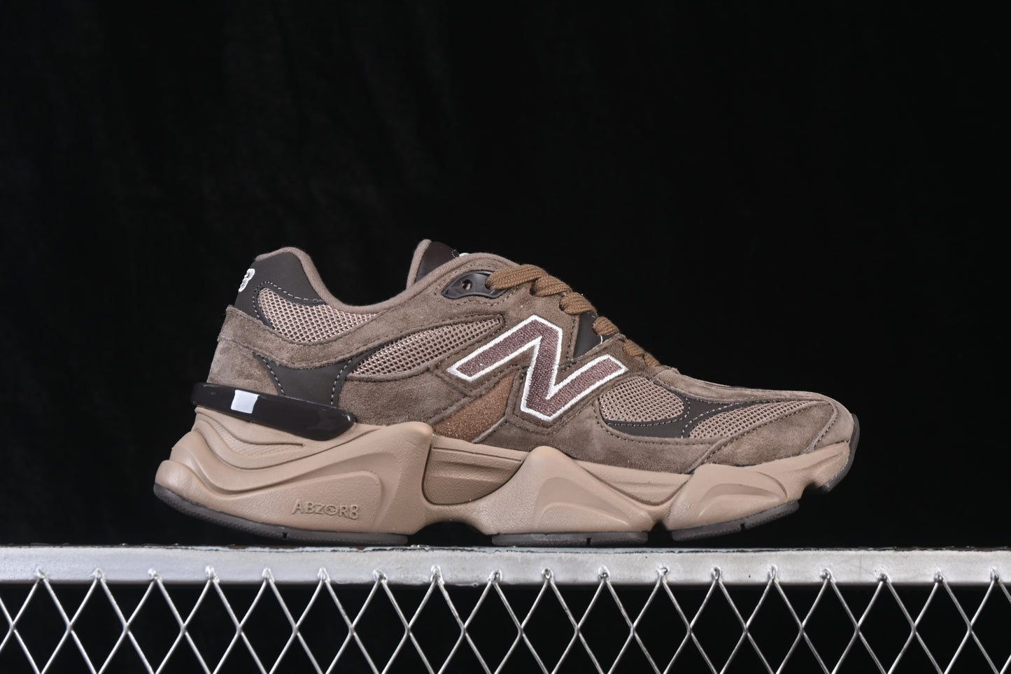 New Balance 9060 Brown ; U9060622