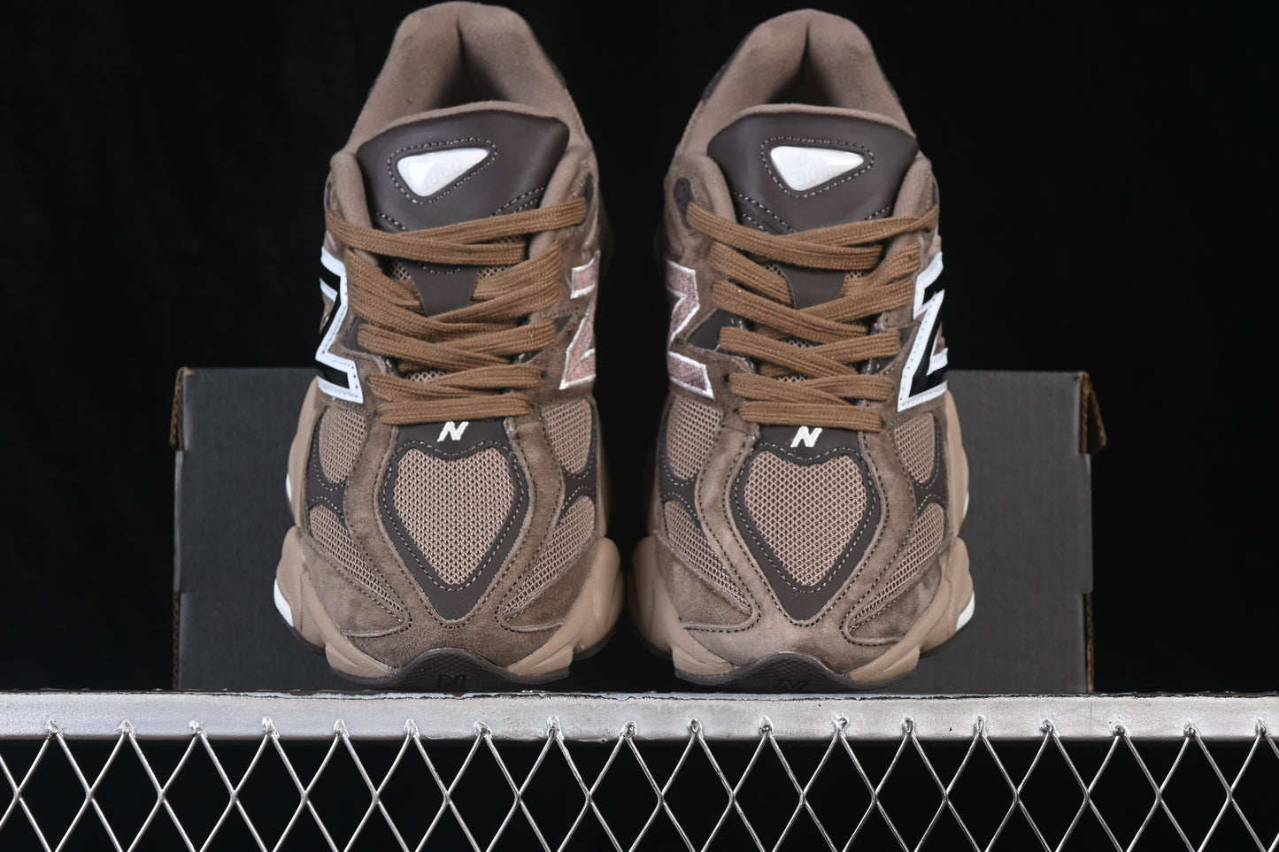 New Balance 9060 Brown ; U9060622