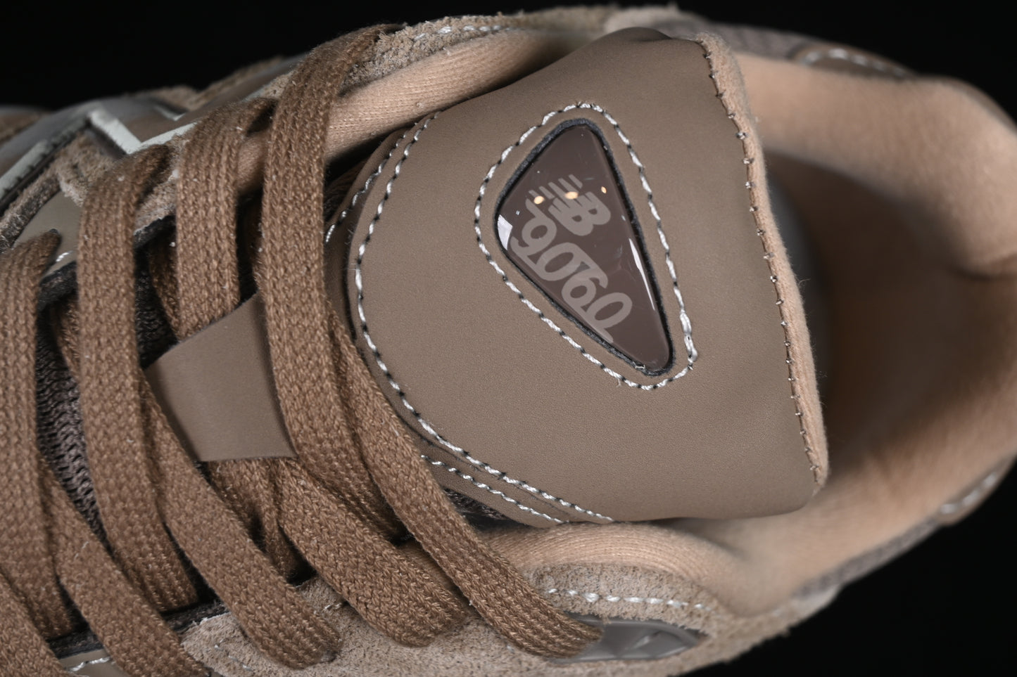 New Balance 9060 Mushroom U9060PB