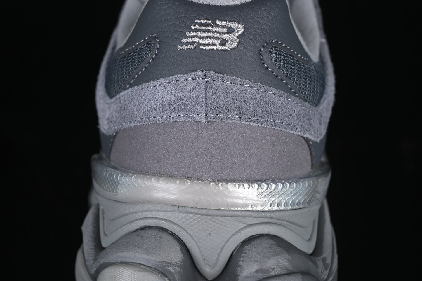 New Balance 9060 Magnet & Slate Grey U9060SG